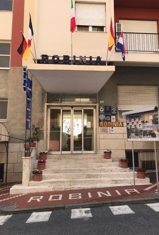 罗比尼亚酒店 因佩里亚 外观 照片